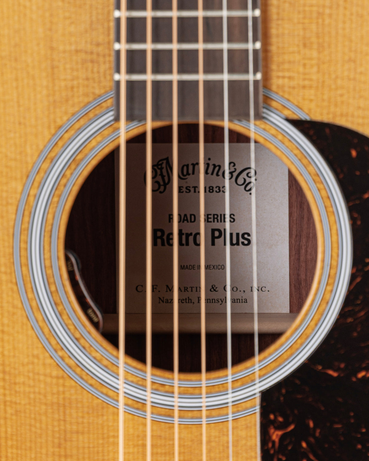 Martin 000E Retro Plus Granadillo Road Series Acoustic Electric Guitar - Aging Toner Natural Gloss