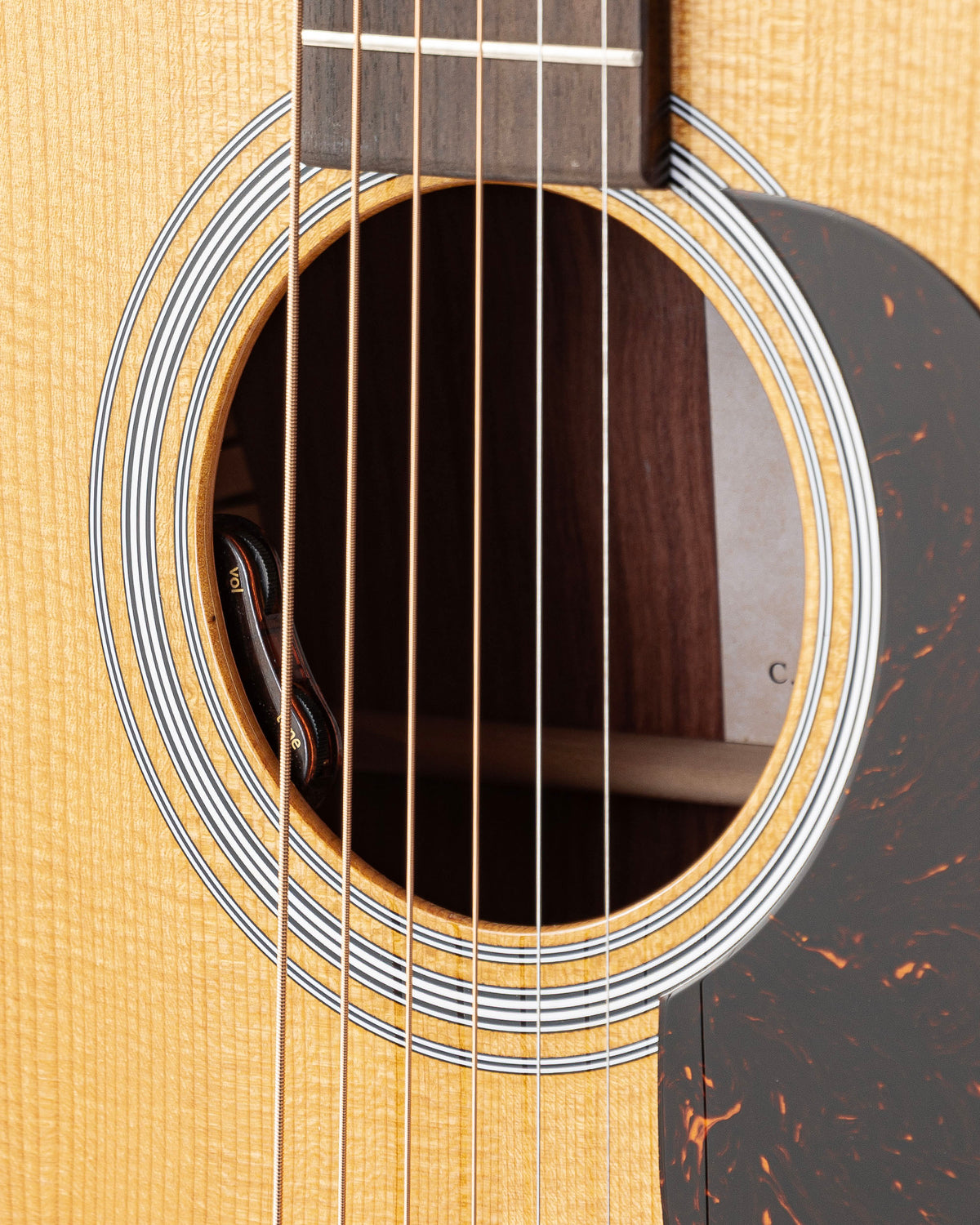 Martin 000E Retro Plus Granadillo Road Series Acoustic Electric Guitar - Aging Toner Natural Gloss