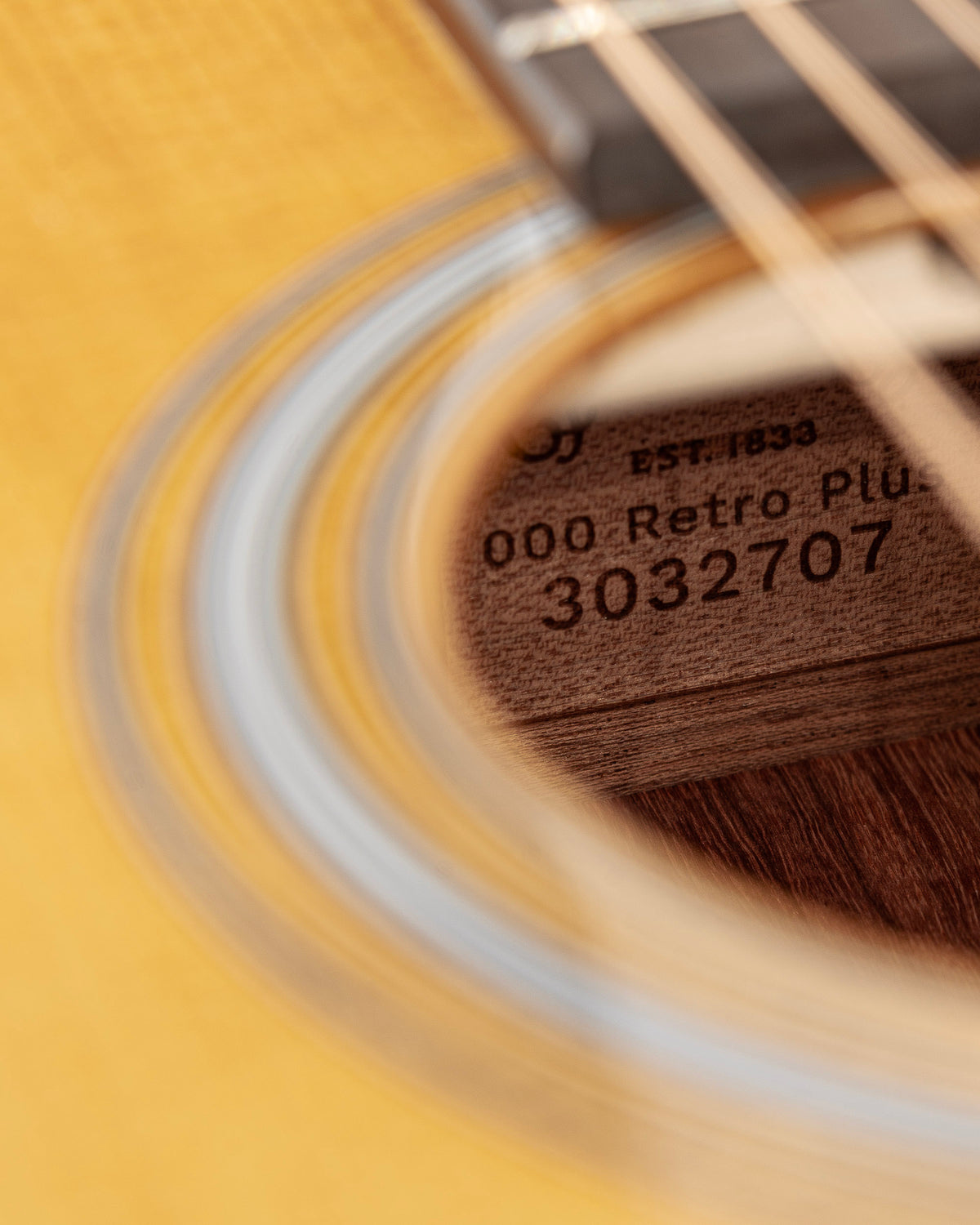 Martin 000E Retro Plus Granadillo Road Series Acoustic Electric Guitar - Aging Toner Natural Gloss