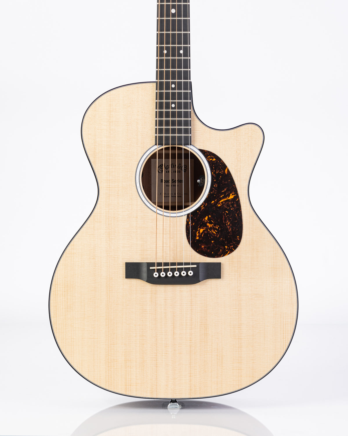 Martin Road Series GPC-11E Satin Spruce