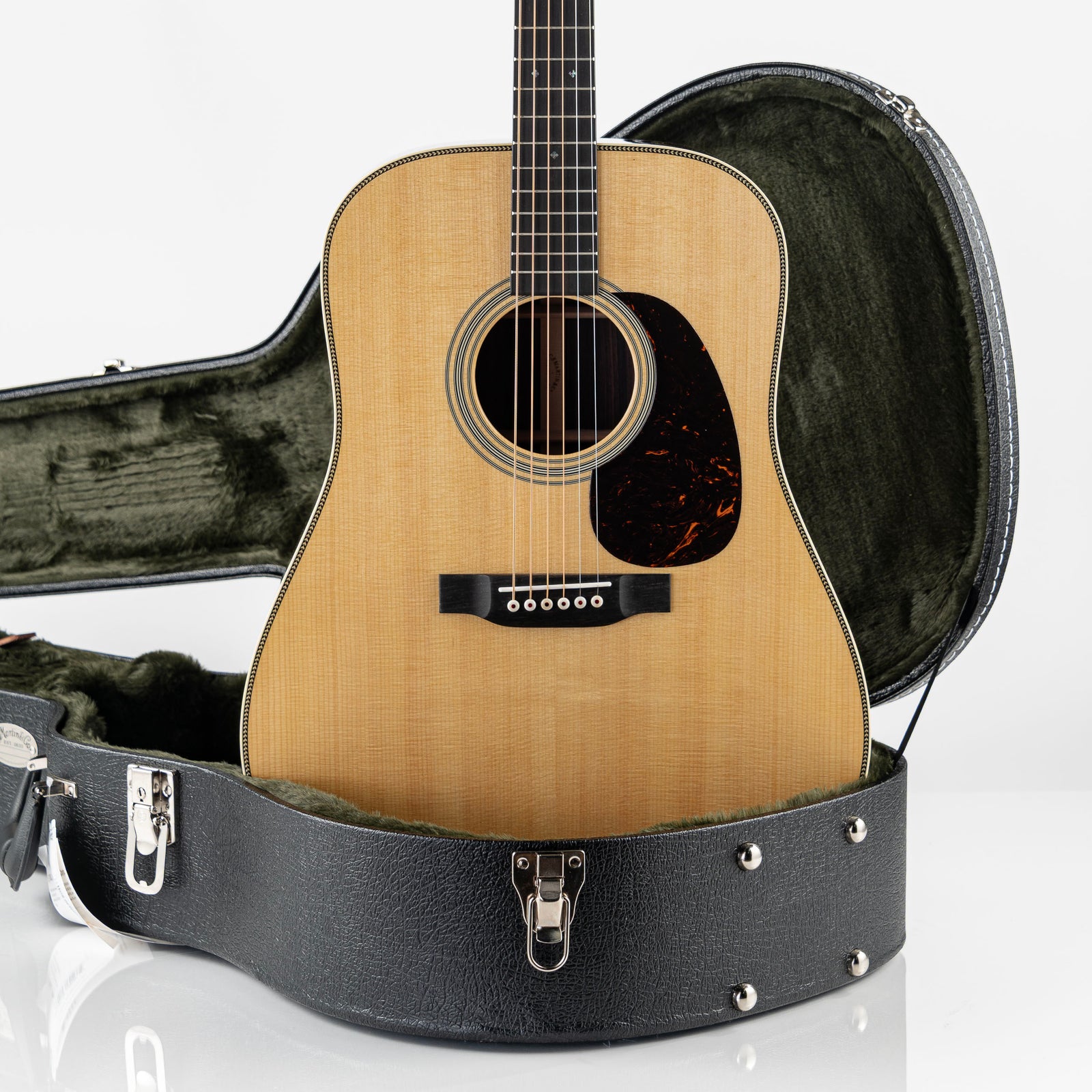 Martin Super HD-28 Standard Series Dreadnought Acoustic Guitar - Aging Toner Gloss