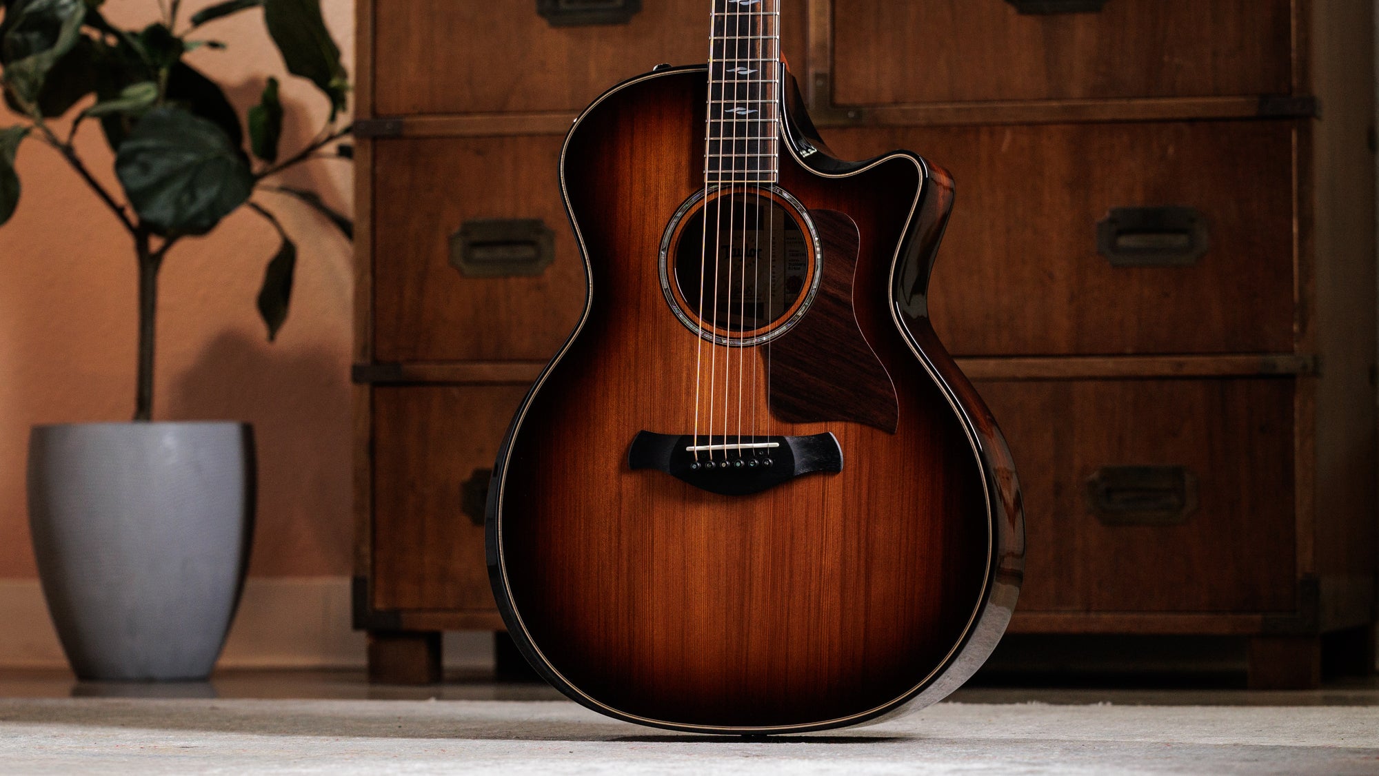 Taylor Builder's Edition 814ce Sinker Redwood Acoustic Electric Guitar - Shaded Edgeburst