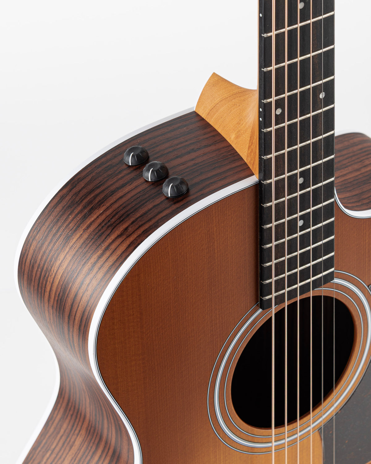 Taylor 214ce Special Edition Grand Auditorium Acoustic Electric Guitar - Honeyburst