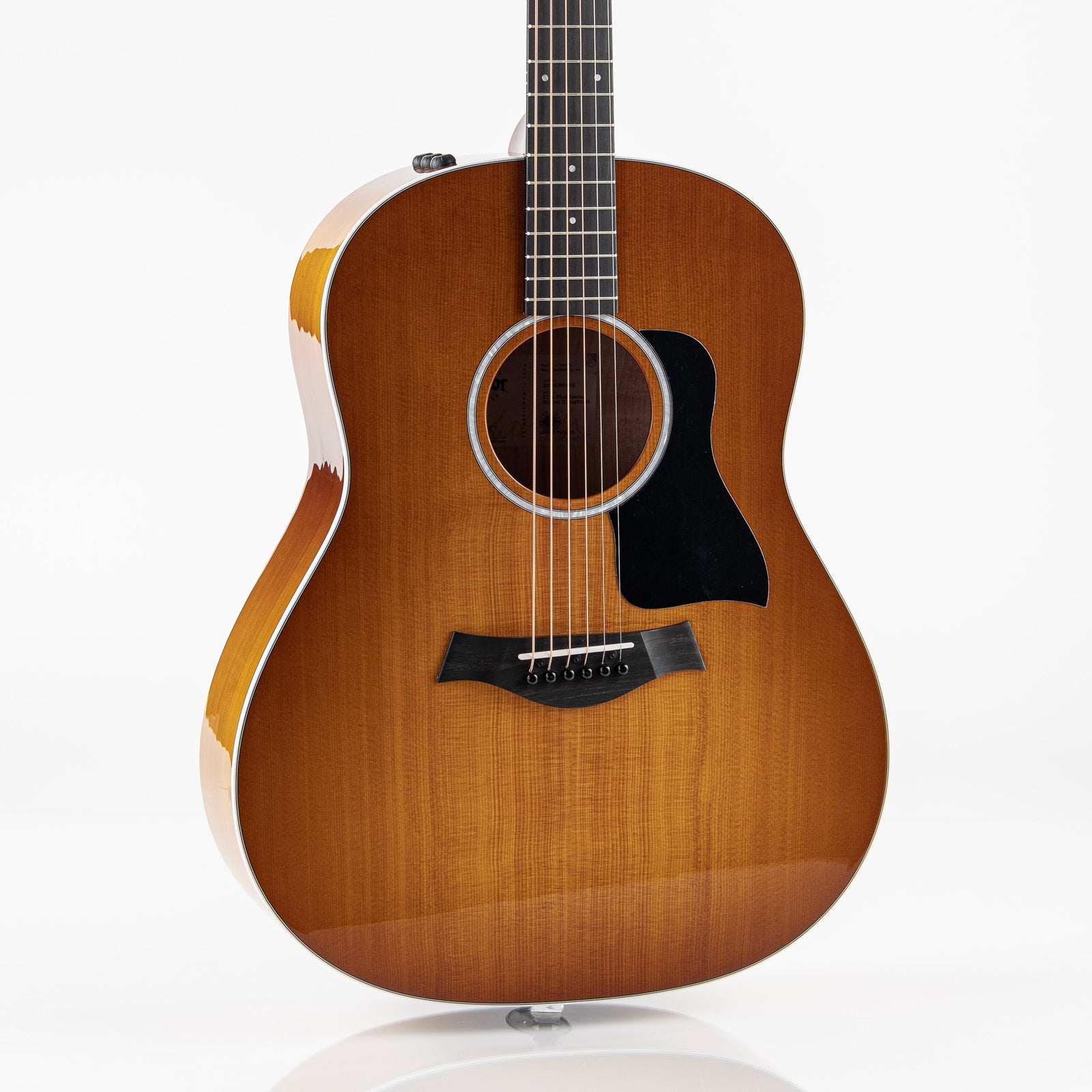 Taylor 217e Plus Special Edition Grand Pacific Acoustic Electric Guitar - Honeyburst