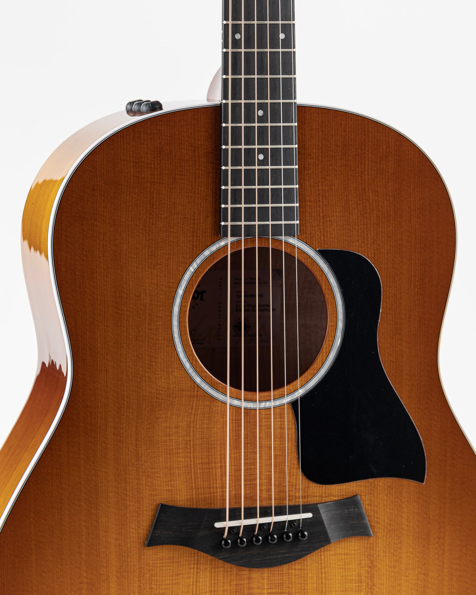 Taylor 217e Plus Special Edition Grand Pacific Acoustic Electric Guitar - Honeyburst