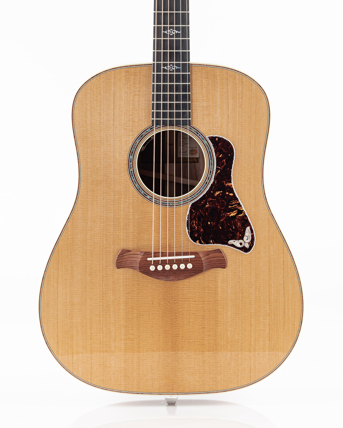 Taylor Gold Label 810e Dreadnought Acoustic Electric Guitar - Natural Gloss