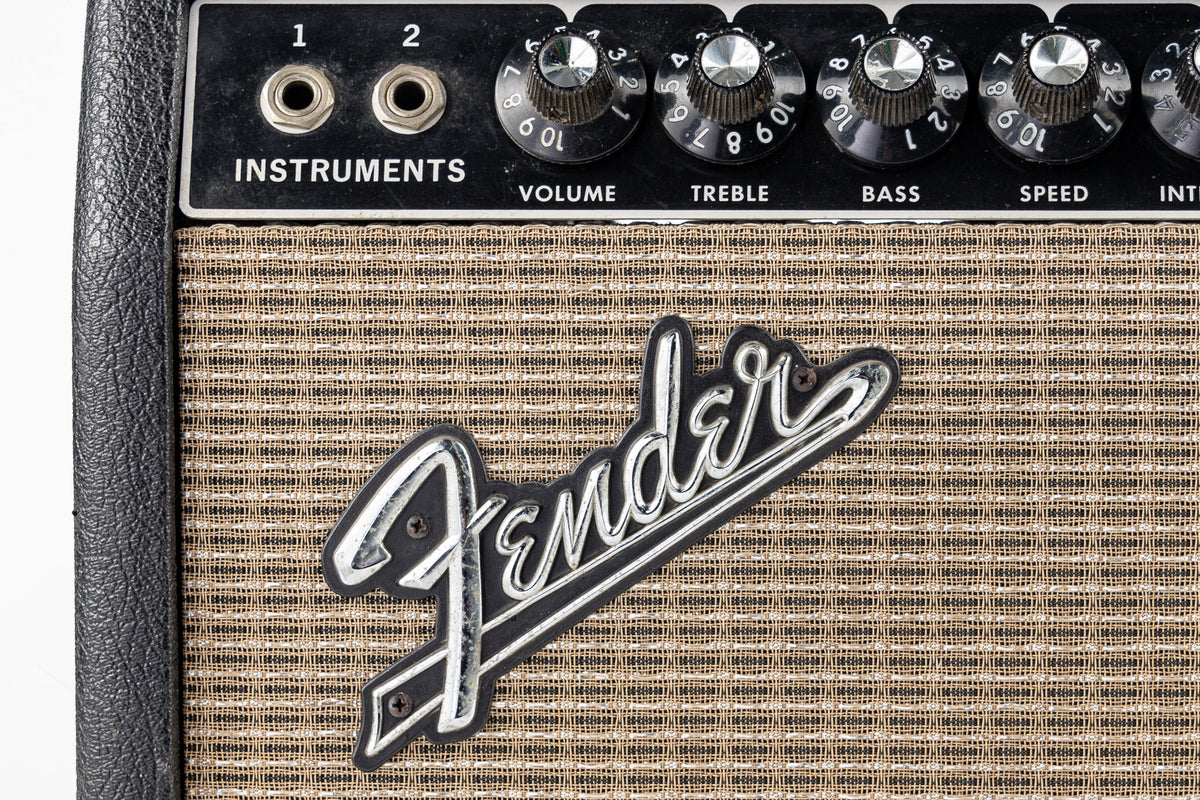 USED 1965 Fender Vibro-Champ Black Face 6 Watt Tube Guitar Amplifier