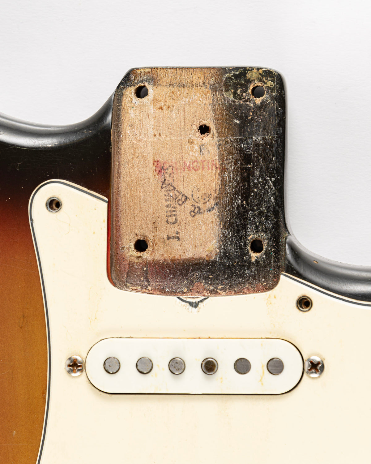 USED 1971 Fender Stratocaster with 4-Bolt Neck Electric Guitar - Three Tone Sunburst with Original Hardshell Case
