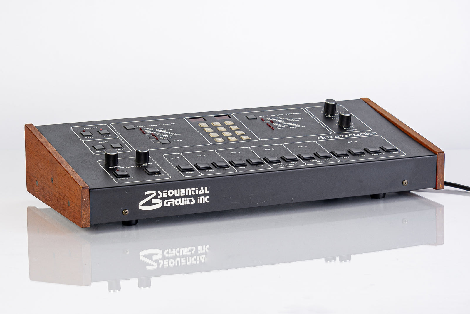 USED 1984 Sequential Circuits Drumtraks 12 Voice Drum Machine