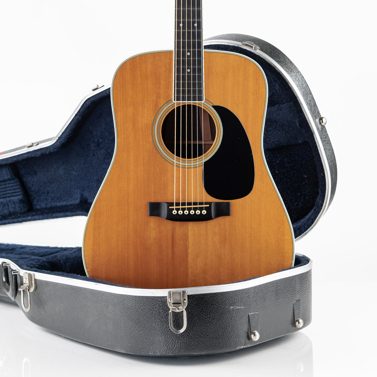 USED 1986 Martin D-35 Dreadnought Acoustic Guitar - Natural