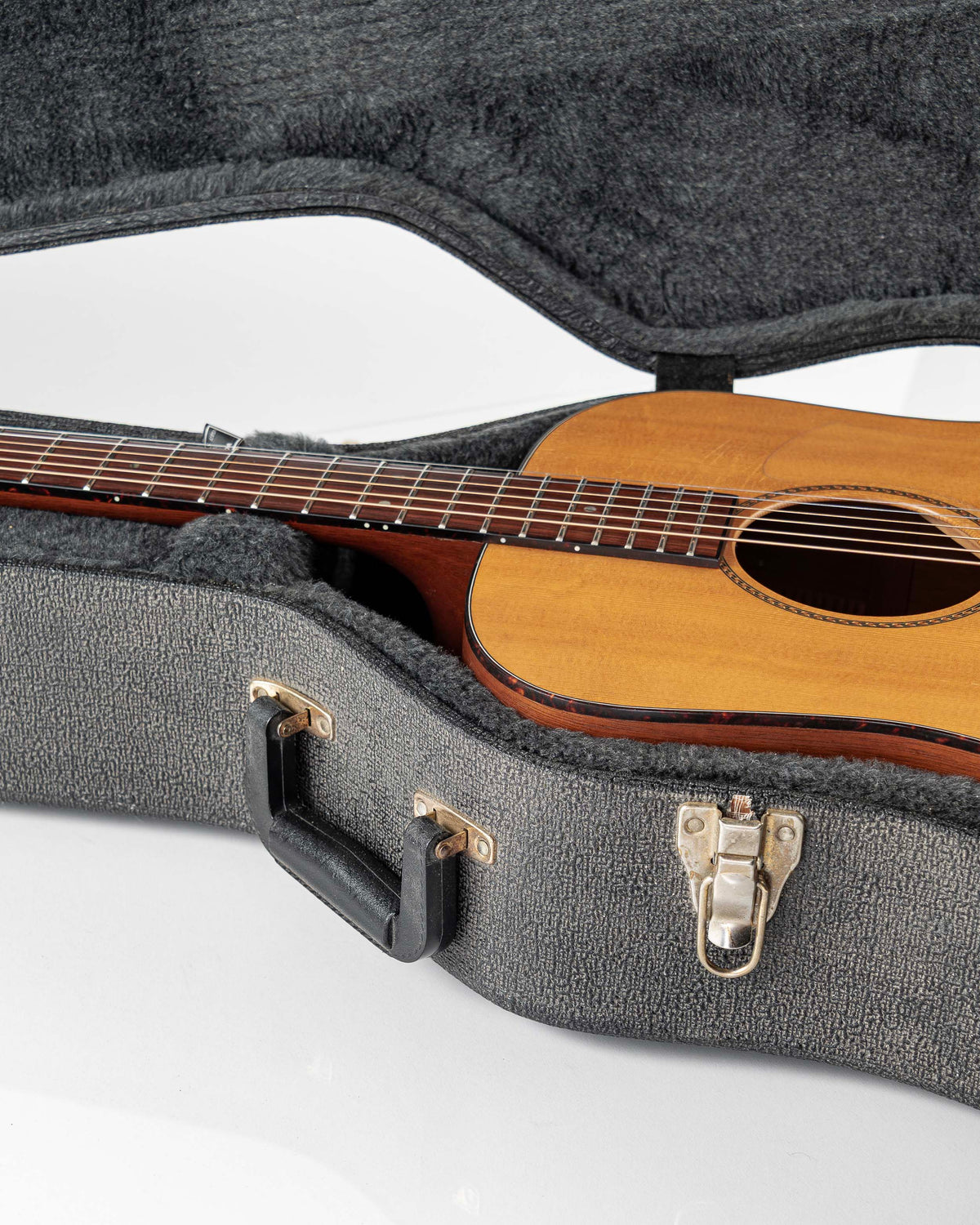 USED 2001 Tacoma DM9 Dreadnought Acoustic Guitar - Natural