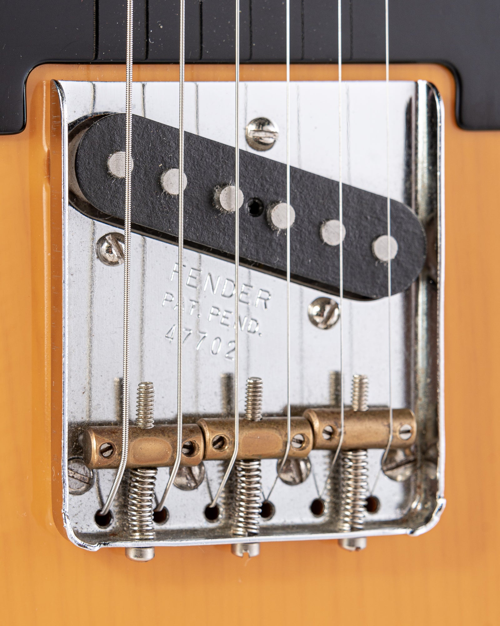 USED 2004 Fender '52 American Vintage Telecaster Electric Guitar- Butterscotch Blonde w/HSC