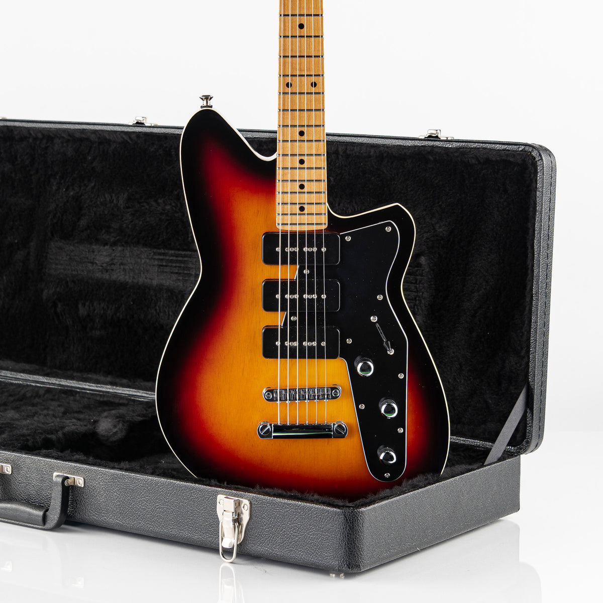 USED 2008 Reverend Jetstream 390 Hardtail Electric Guitar - 3 Tone Sunburst
