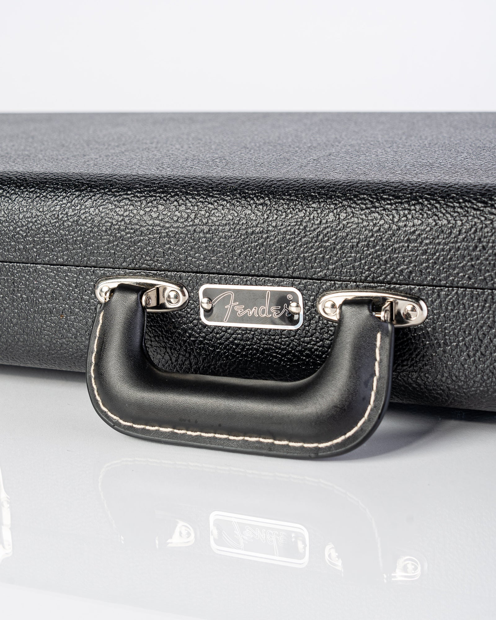 B-STOCK Fender Artist Series Nile Rodgers Hitmaker Stratocaster Electric Guitar with Maple Fingerboard - Olympic White