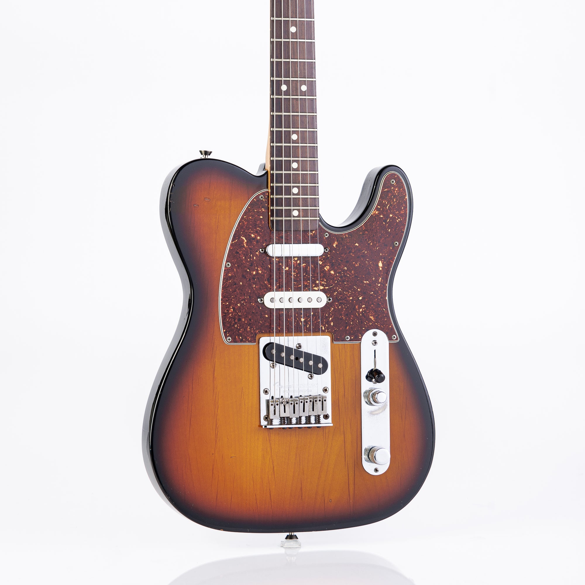 USED Fender Deluxe Nashville Power Telecaster with Fishman Powerbridge Electric Guitar- 2 Tone Burst with Tweed HSC