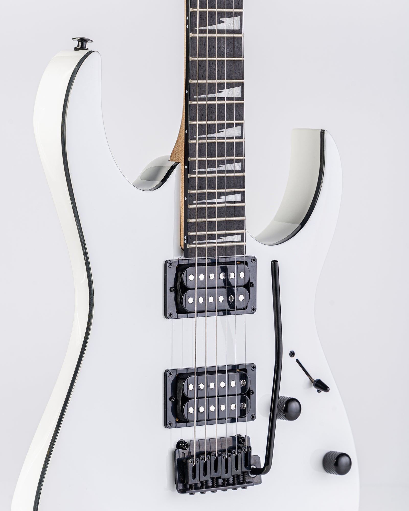 USED Ibanez GRGR120EX Gio Electric Guitar - White
