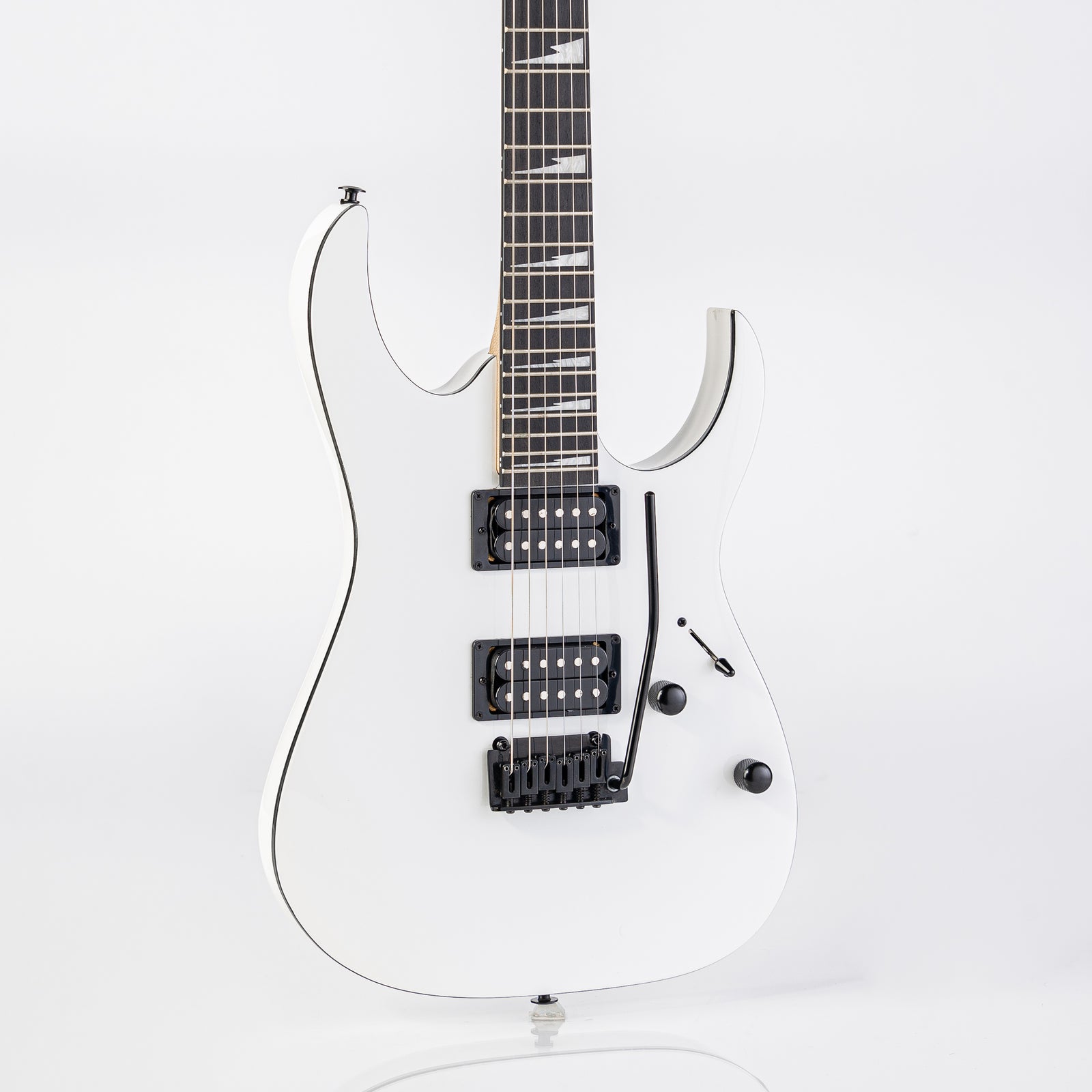 USED Ibanez GRGR120EX Gio Electric Guitar - White