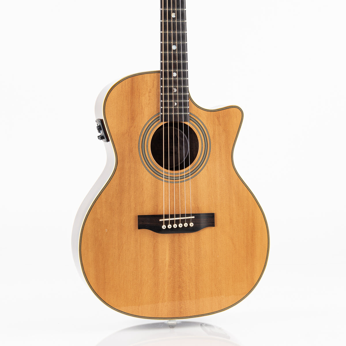 USED Luna AMF-100 Acoustic Electric Guitar - Natural