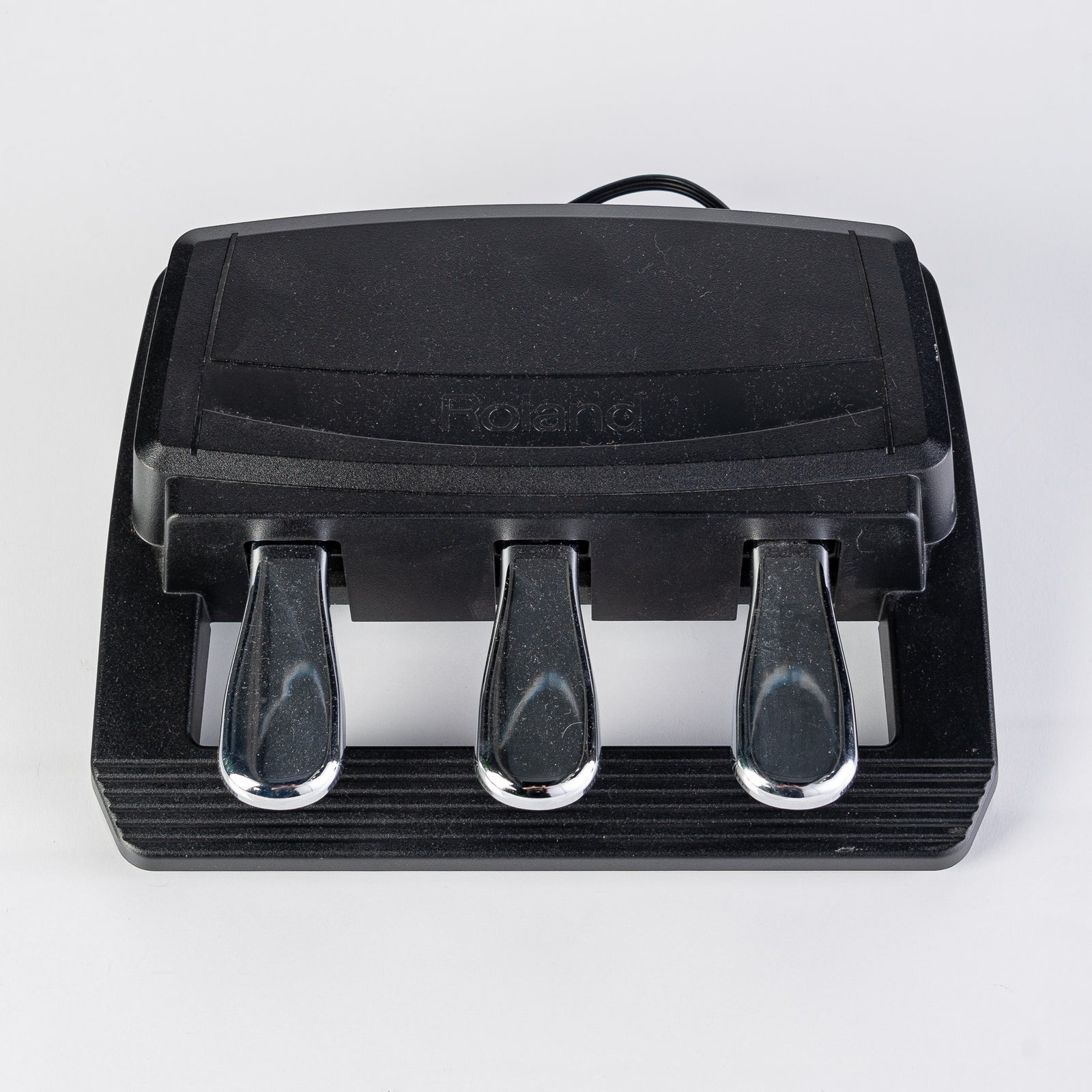 USED Roland RD-2000 Digital Stage Piano with RPU-3 Triple Pedal