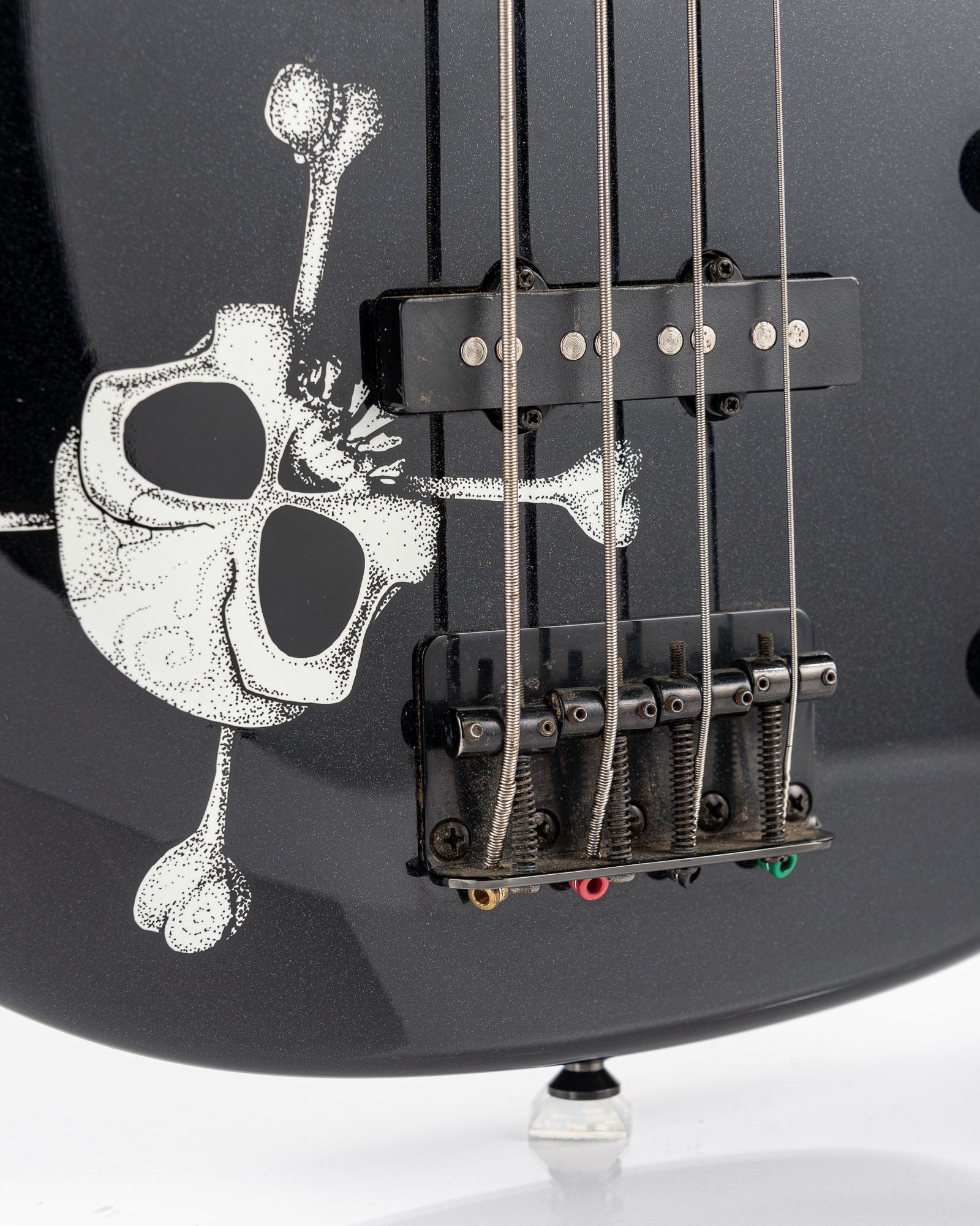 USED Squier MB-4 Electric Bass - Skull and Crossbones