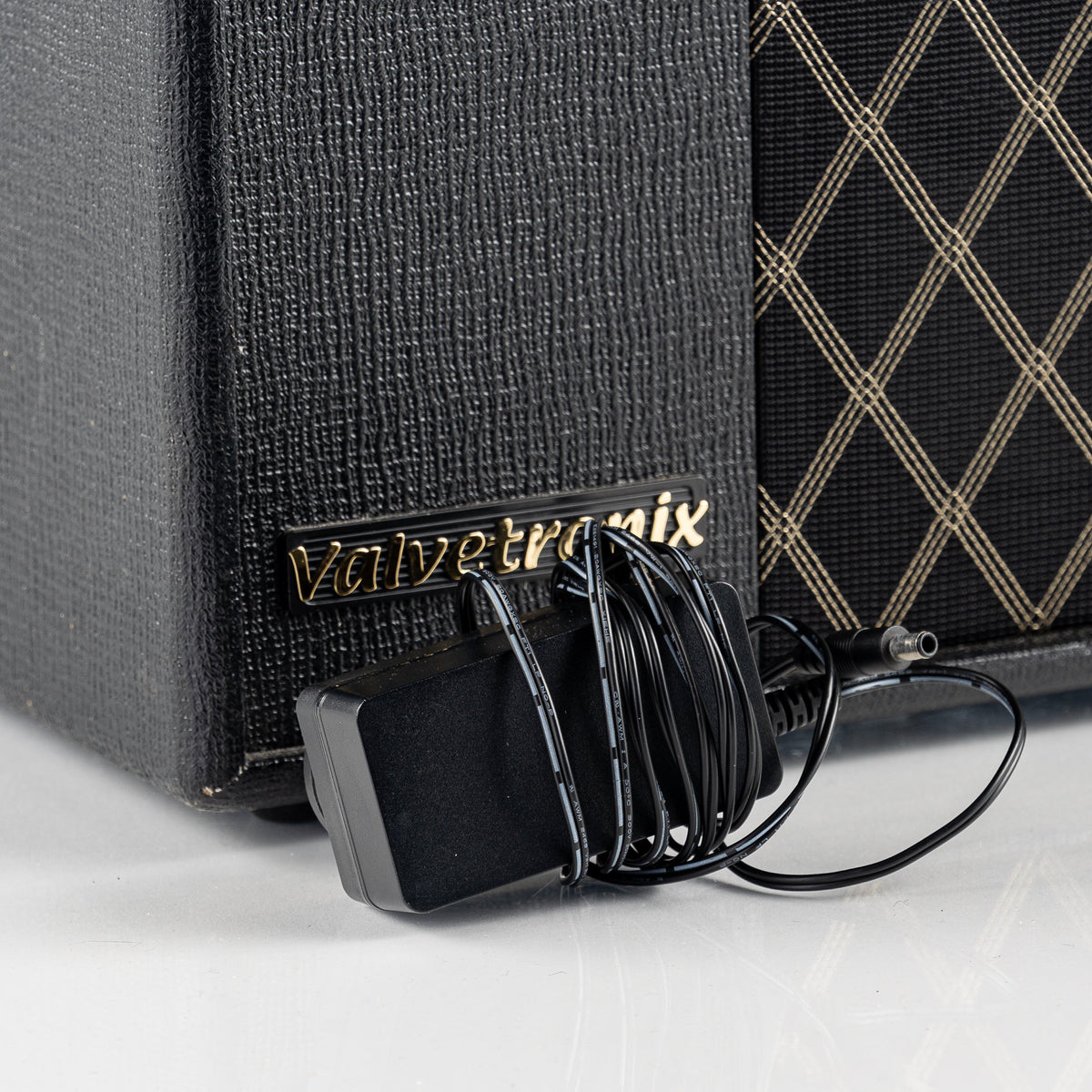 USED Vox VT20X Valvetronix 20 Watt Modeling Combo Guitar Amplifier