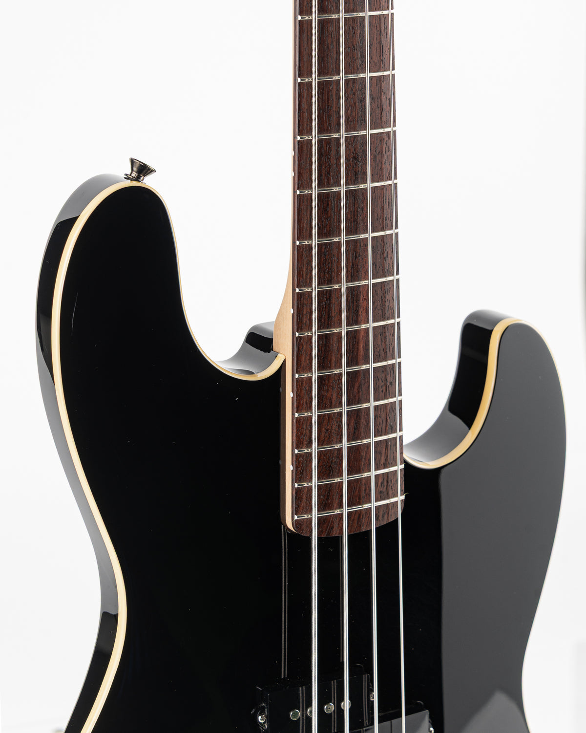 USED 2019 Fender Aerodyne Jazz Bass - Black