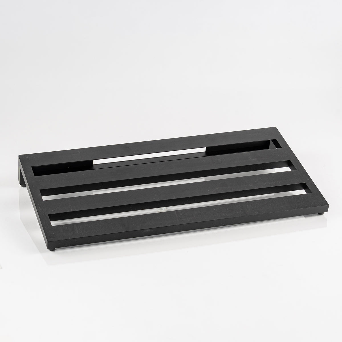 USED Strich Standard 25 Angled Aluminum Pedalboard with Carrying Bag