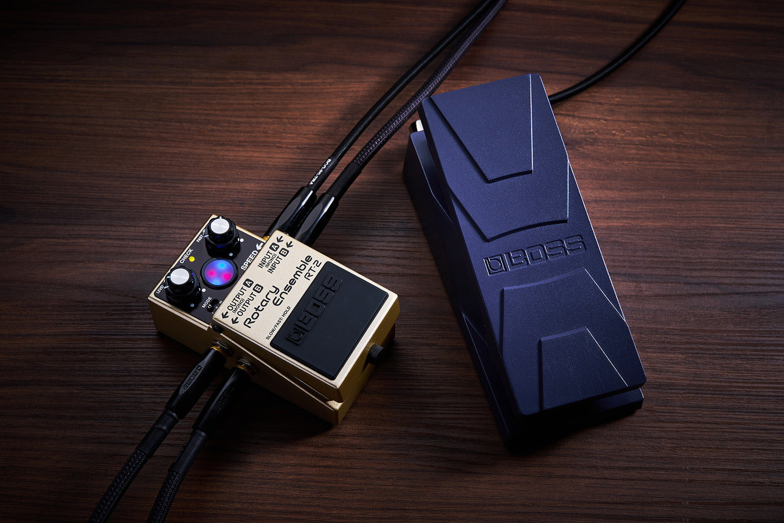 Boss RT-2 Rotary Ensemble Guitar Pedal