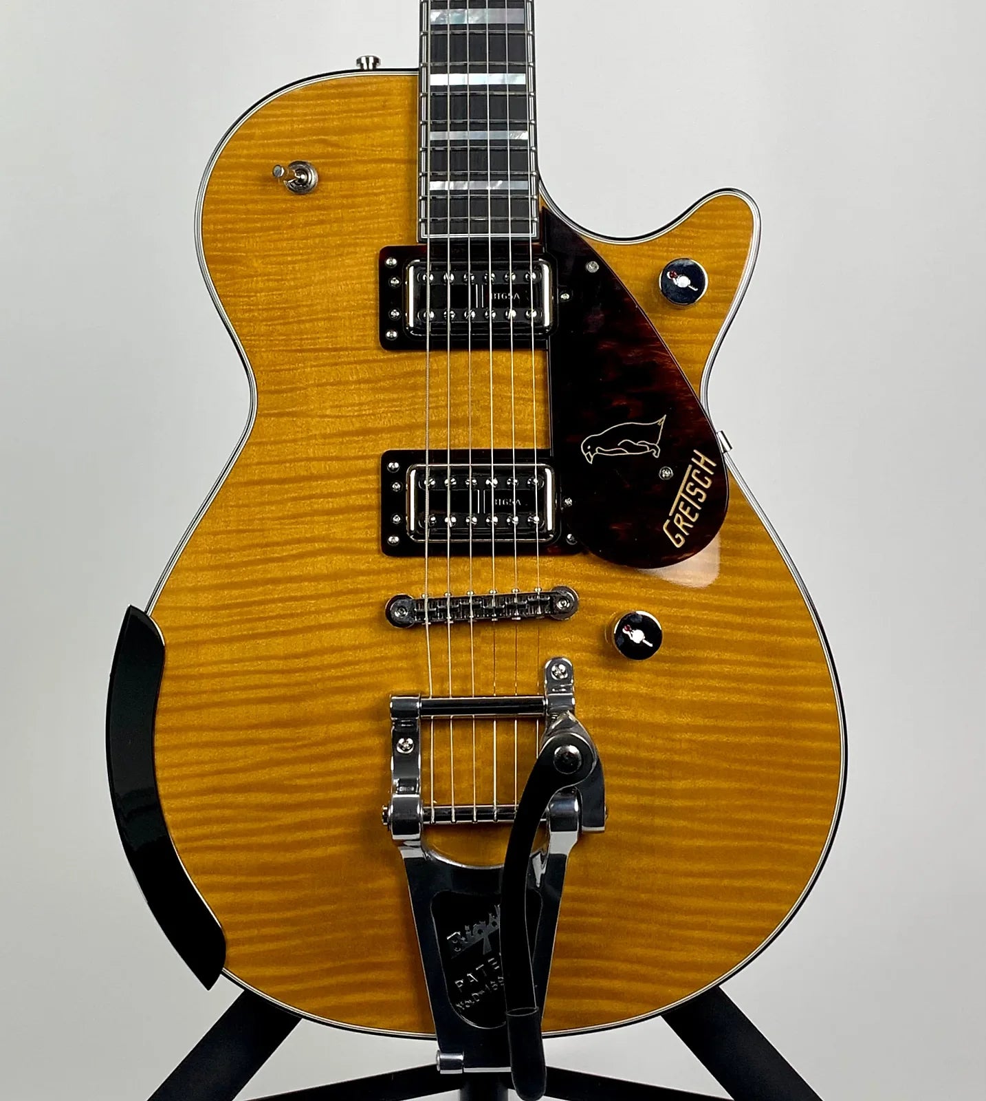 Gretsch G6134TFM-NH Nigel Hendroff Signature Penguin with Ebony Fingerboard - Amber Flame