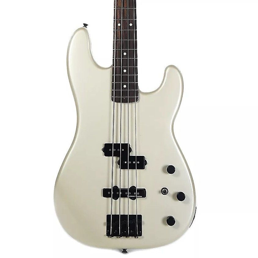 Fender Duff McKagan Precision Bass - Pearl White