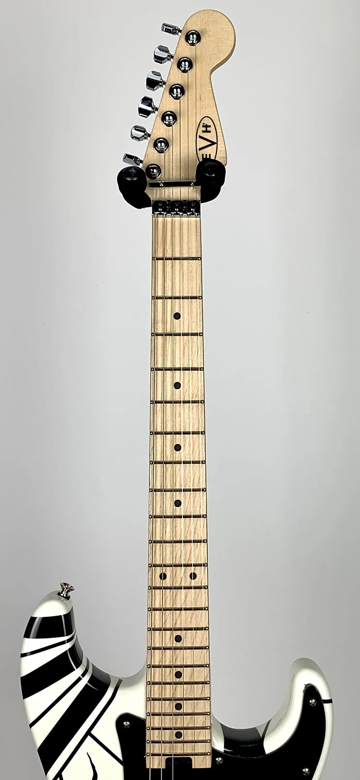 EVH Striped Series with Maple Fingerboard - White with Black Stripes