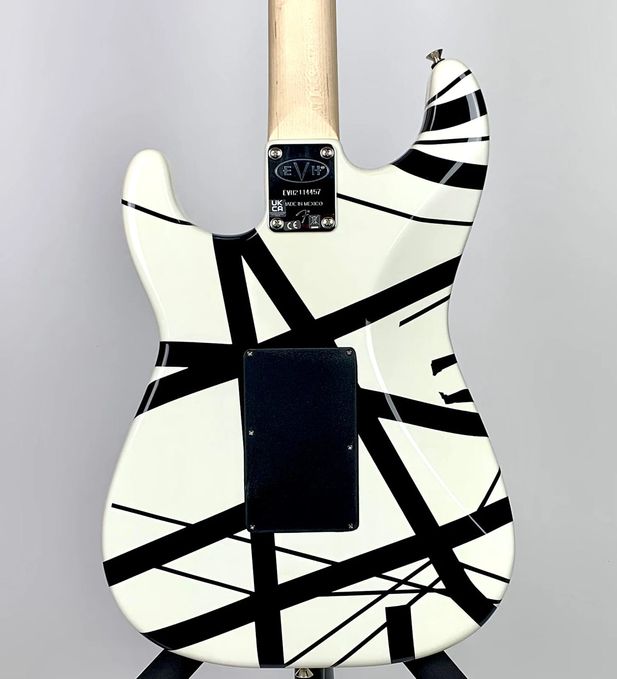EVH Striped Series with Maple Fingerboard - White with Black Stripes