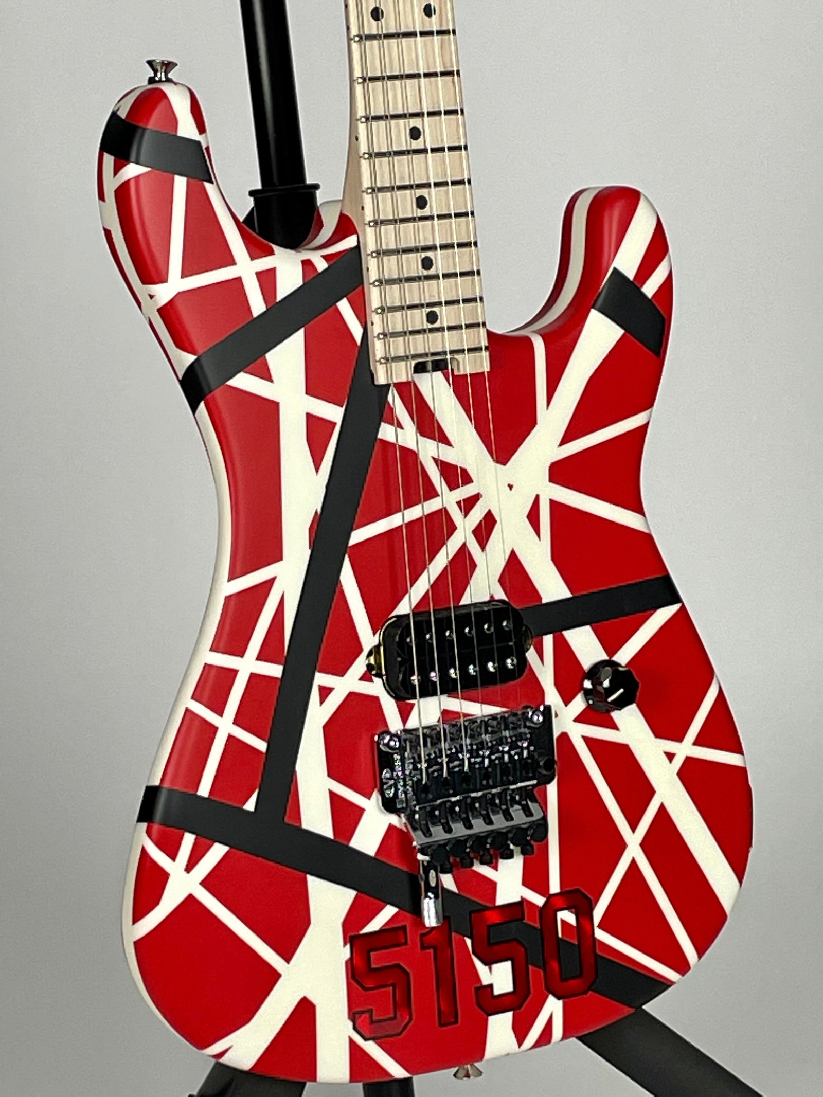 EVH Striped Series 5150 with Maple Fingerboard - Red with Black and White Stripes