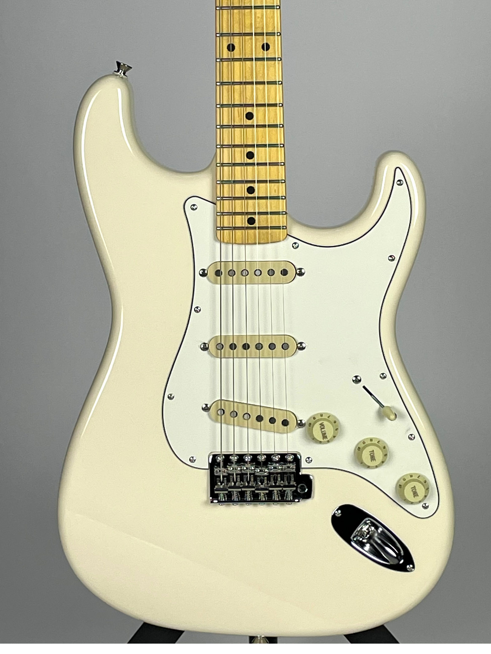 Fender JV Modified '60s Stratocaster with Maple Fingerboard - Olympic White