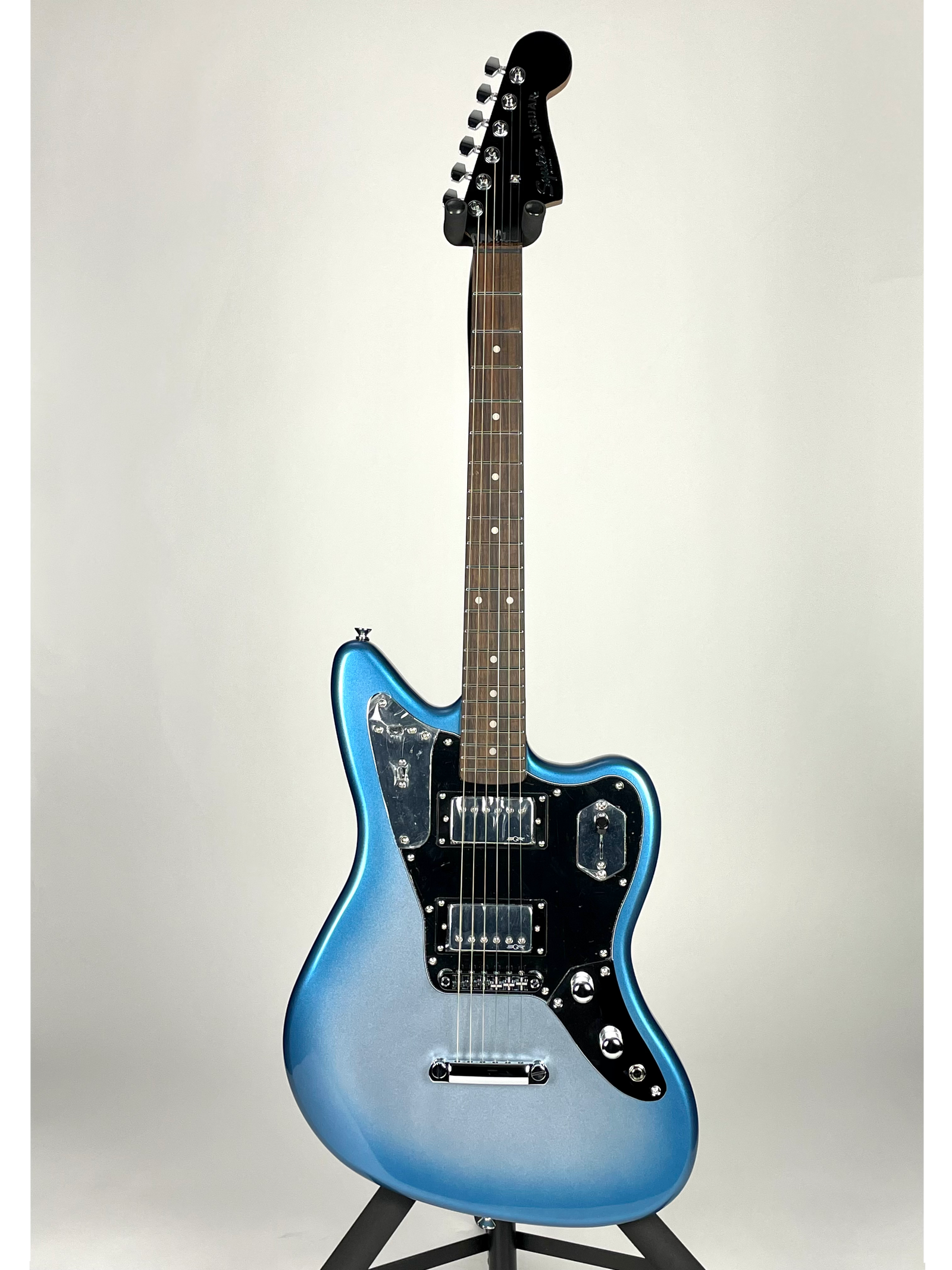 Squier Contontemporary Jaguar HH with Roasted Maple Fingerboard - Sky Blue Metallic