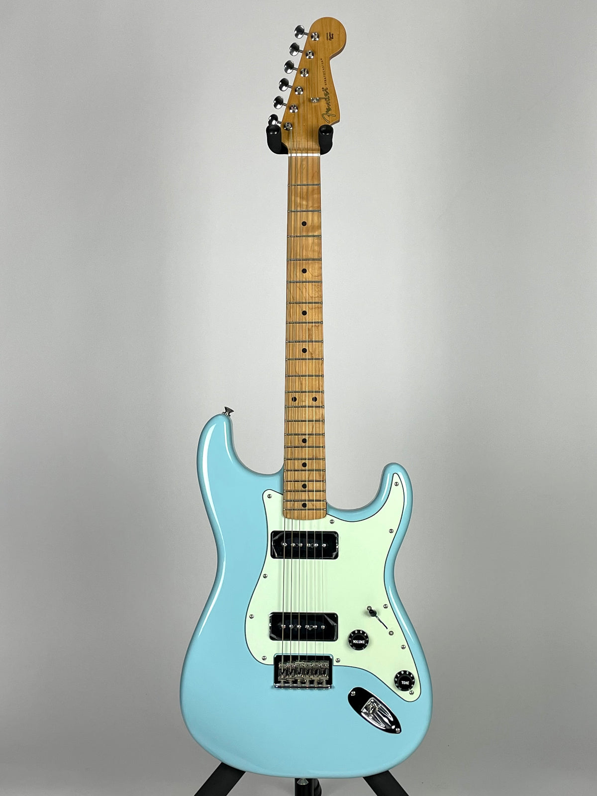 USED - Fender Noventa Stratocaster with Maple Fingerboard - Daphne Blue