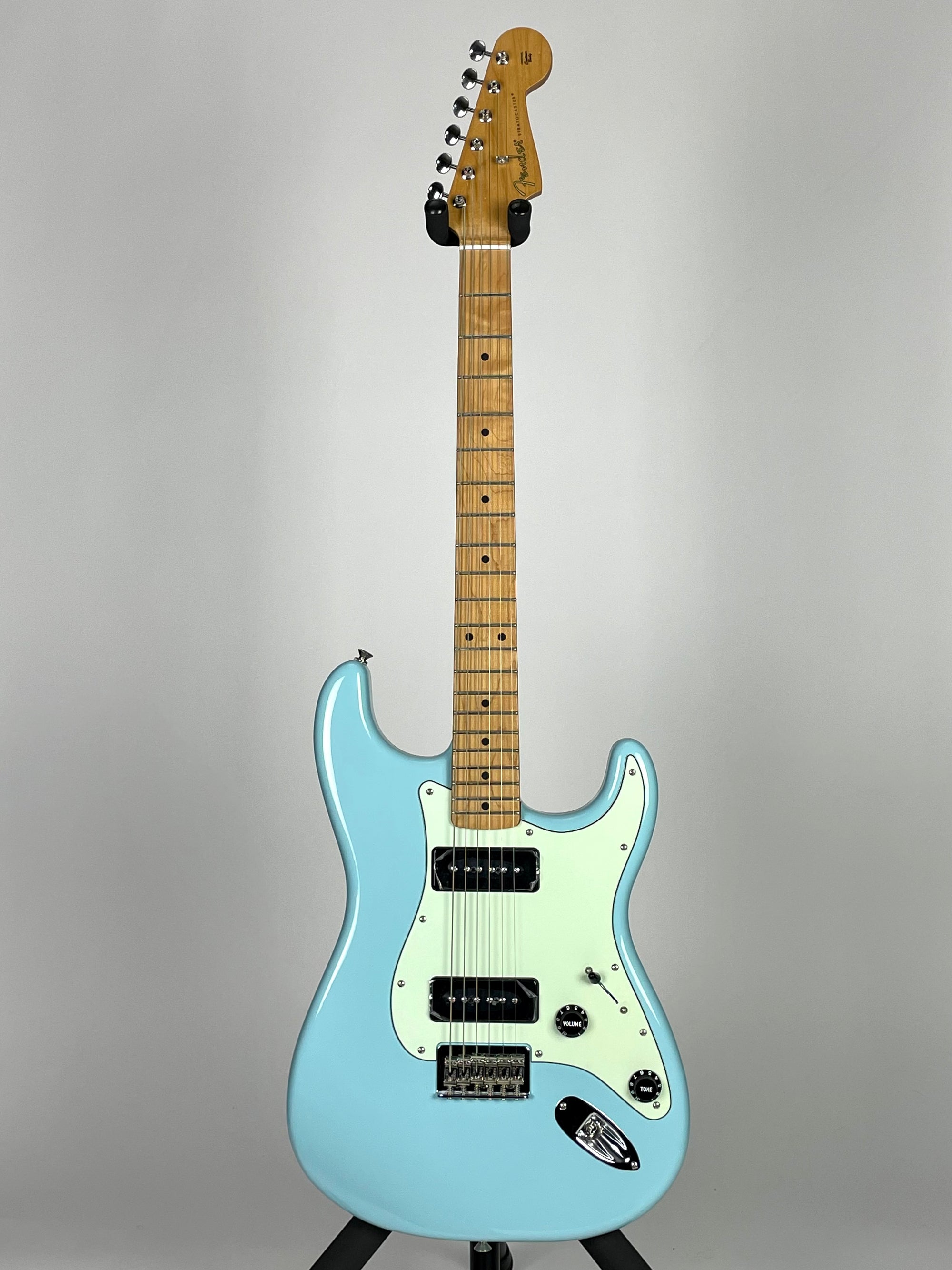USED - Fender Noventa Stratocaster with Maple Fingerboard - Daphne Blue