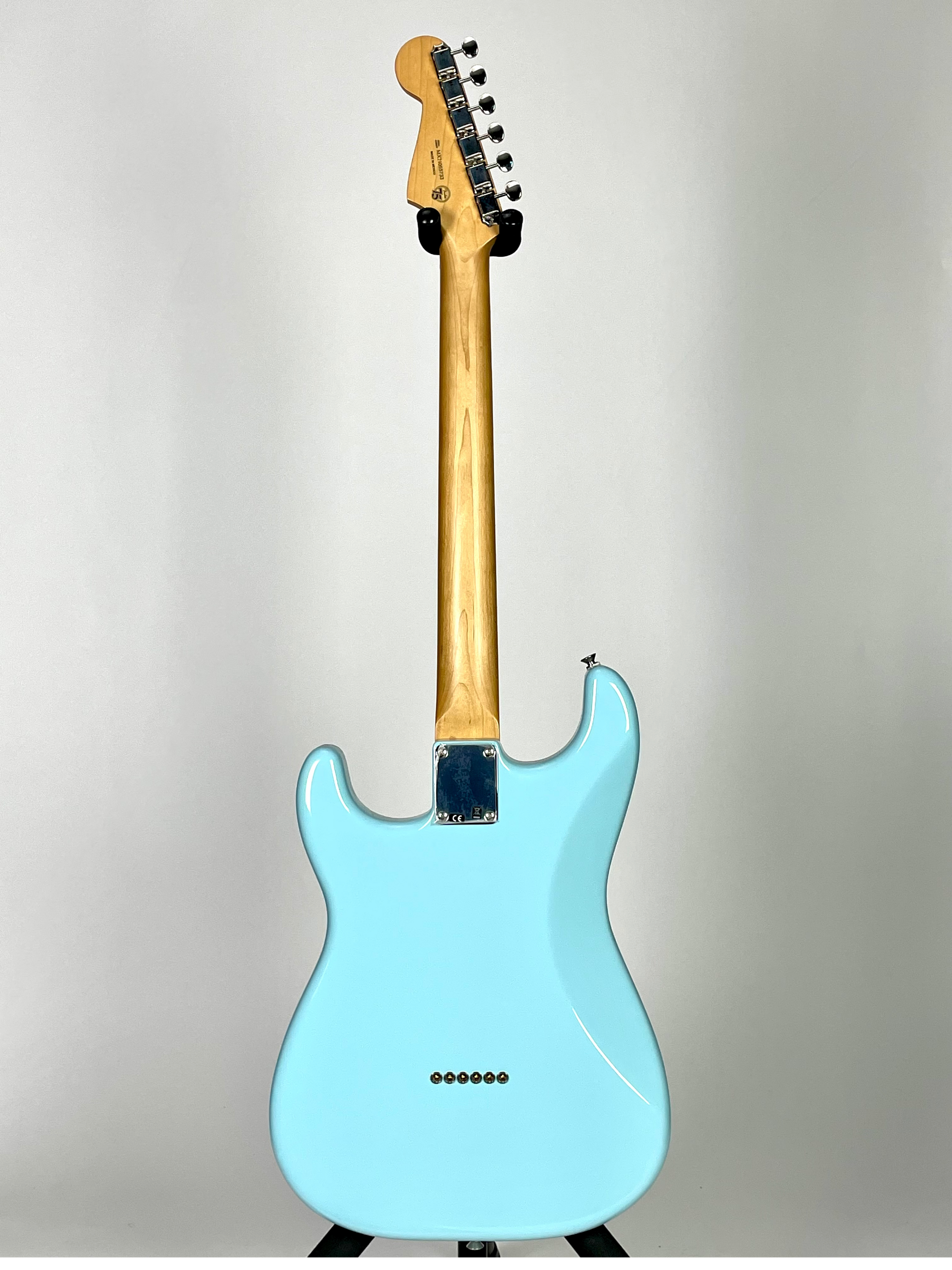 USED - Fender Noventa Stratocaster with Maple Fingerboard - Daphne Blue