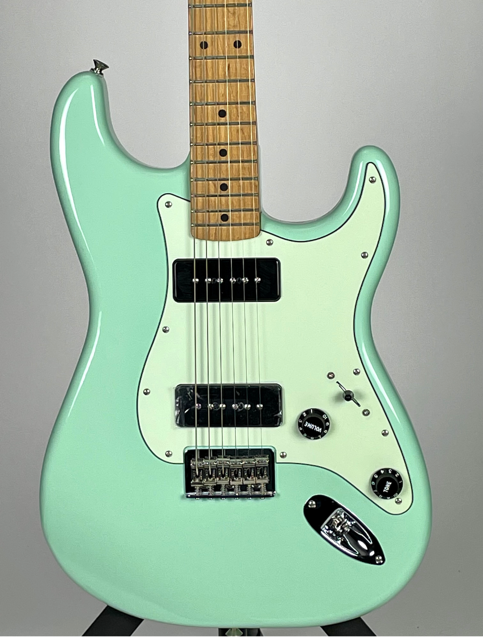 USED - Fender Noventa Stratocaster with Maple Fingerboard - Surf Green