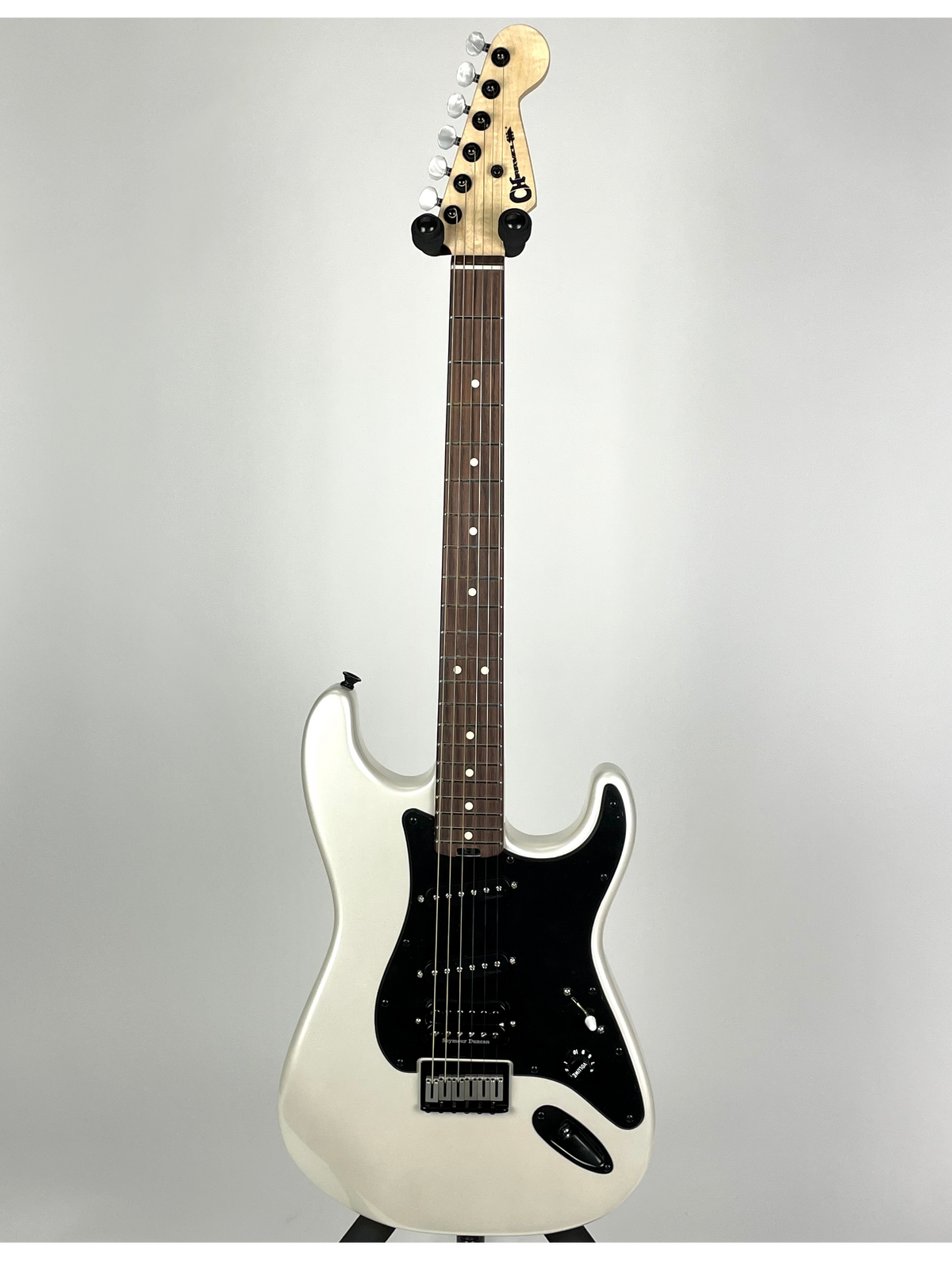 Charvel Artist Series Jake E Lee Pro-Mod So-Cal Style 1 with Rosewood Fingerboard - Pearl White