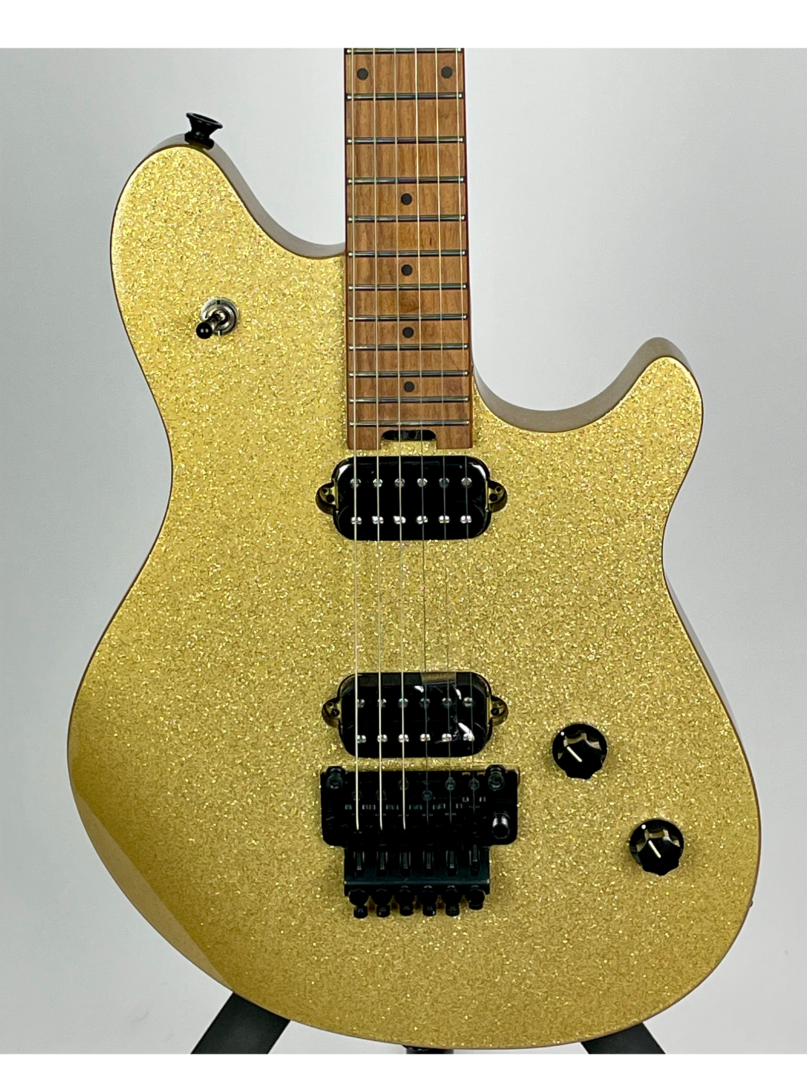 EVH Wolfgang WG Standard with Baked Maple Fingerboard - Gold Sparkle